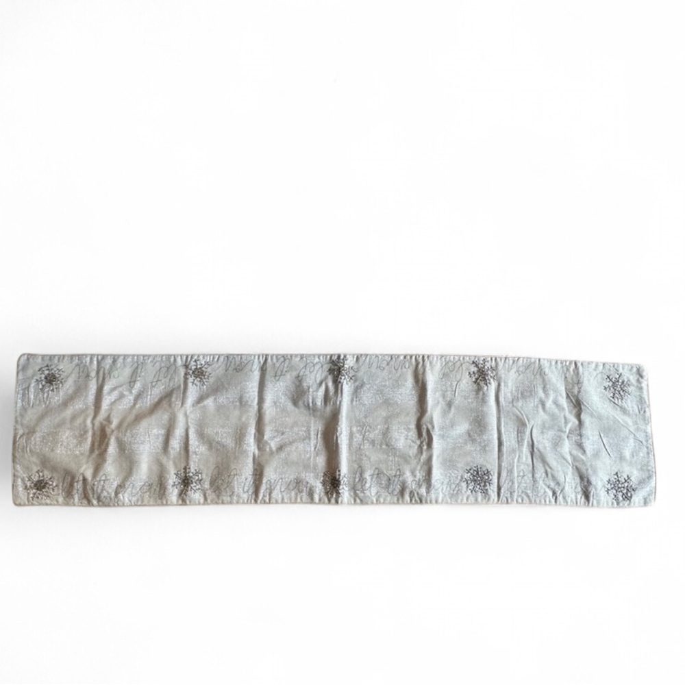 ✨Cynthia Rowley Table Runner
